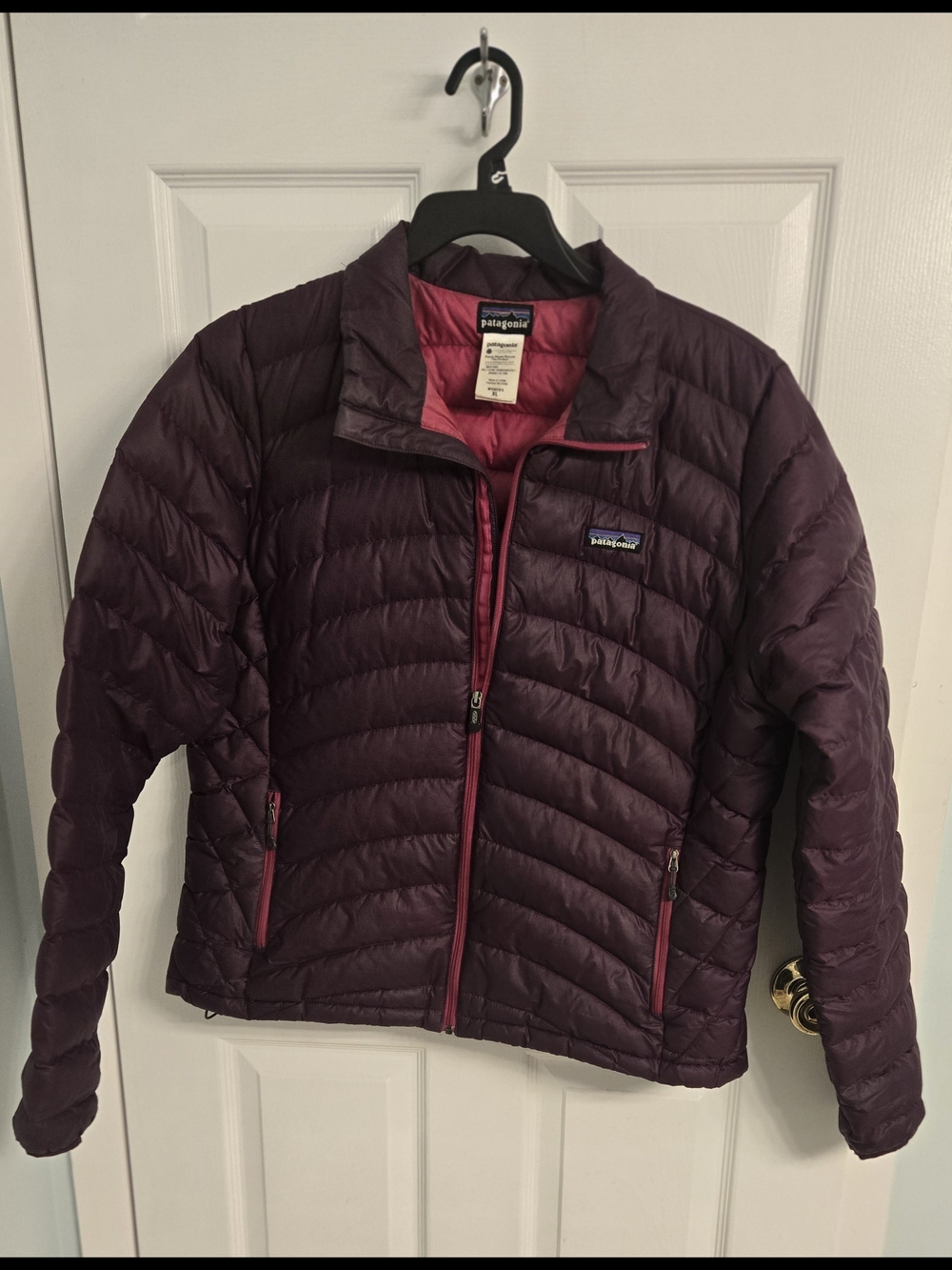 Patagonia Women's Down Jacket - Deep Plum